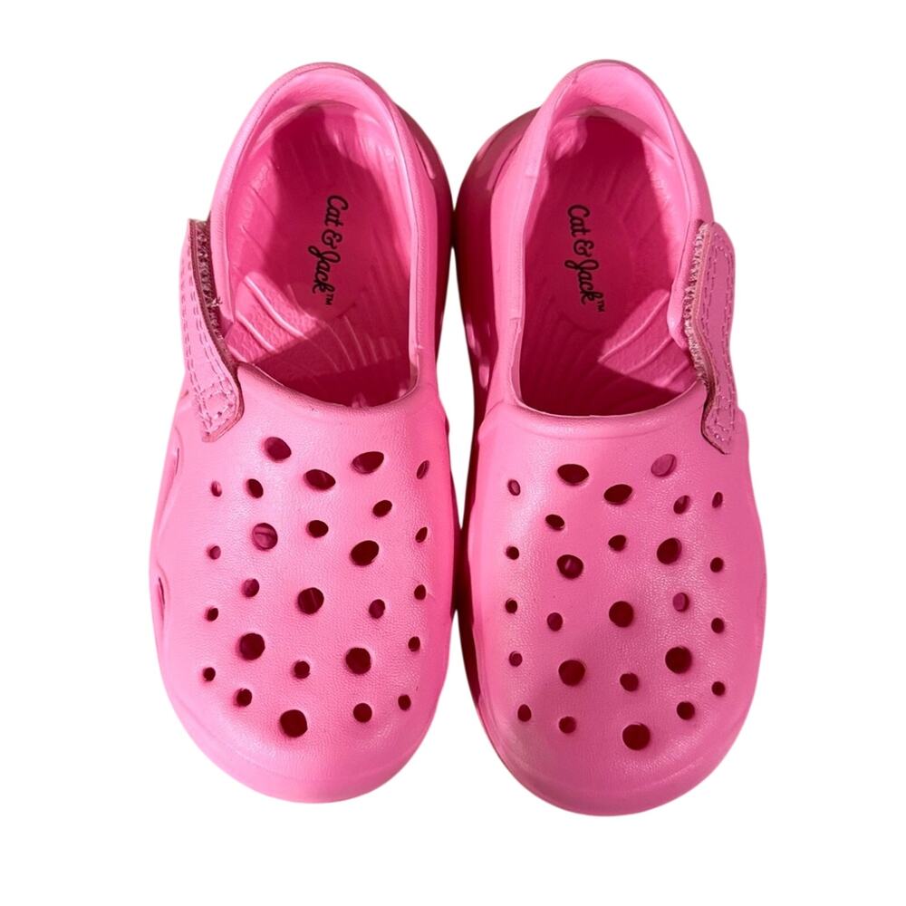Cat & Jack Vibrant Pink Kids Water Shoes, Size 8 NWOT